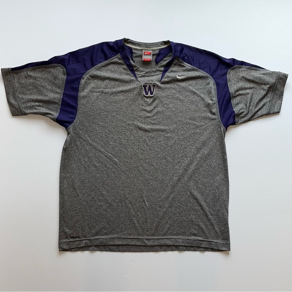 2000’s Nike University of Washington Shirt